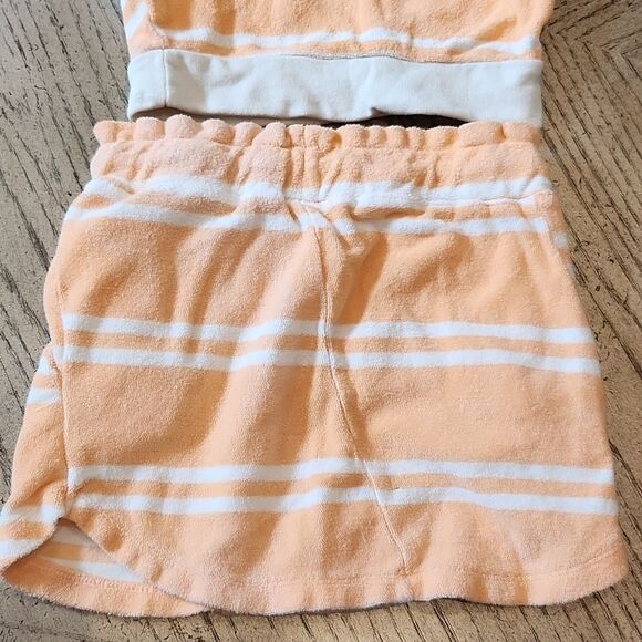 Girls 2 piece set skirt and crop top XS 4/5 - Picture 8 of 9
